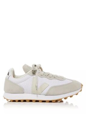 Veja Rio Branco Low-Top Runner in Pier Natural